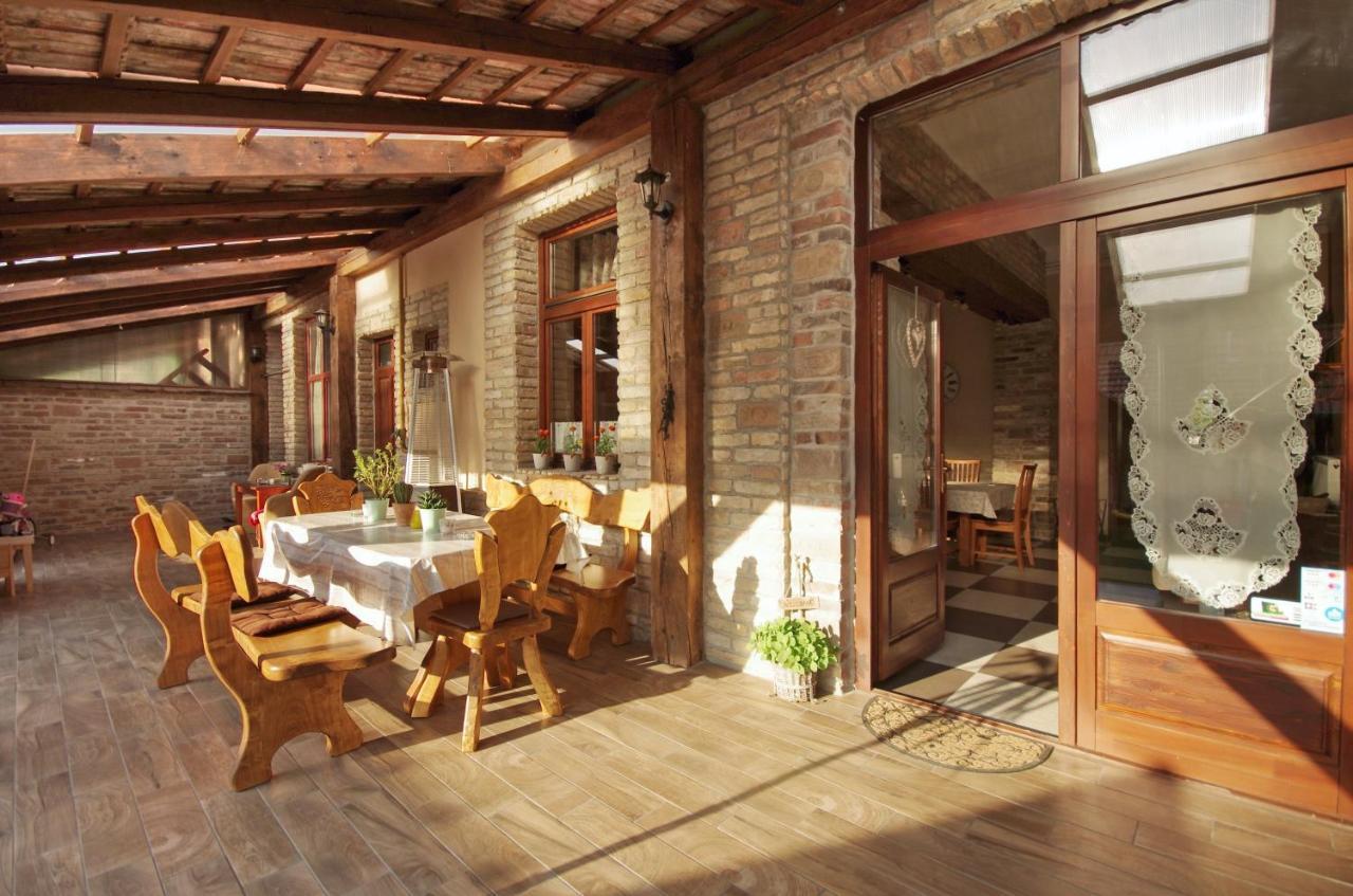 Villa Rusztika غيولا المظهر الخارجي الصورة
