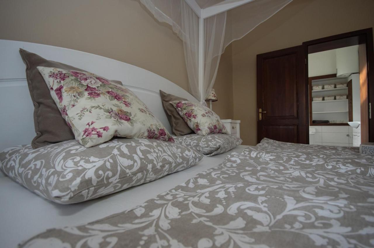 Villa Rusztika غيولا المظهر الخارجي الصورة